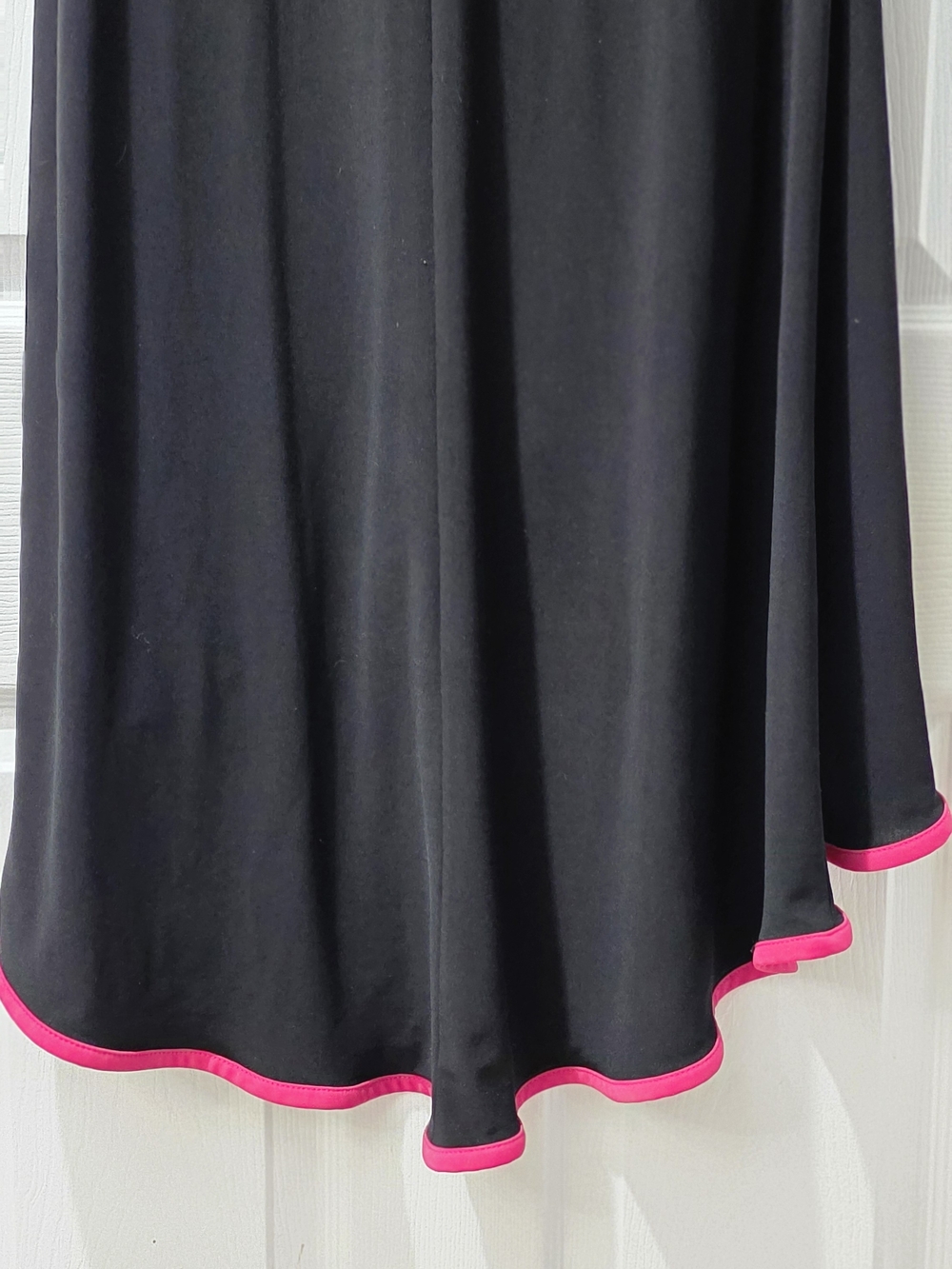 Vintage Y2K Jessica Strapless High-Low Midi Dress with Hot Pink Piping Trim✨ - Picture 5 of 6